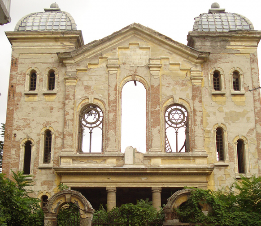 Česká společnost přátel Izraele Synagoga-v-tureckém-městě-Edirne-po-devastaci-900x780 Pogrom Židů za “sekulárního demokratického ” Turecka – I. část Svět  